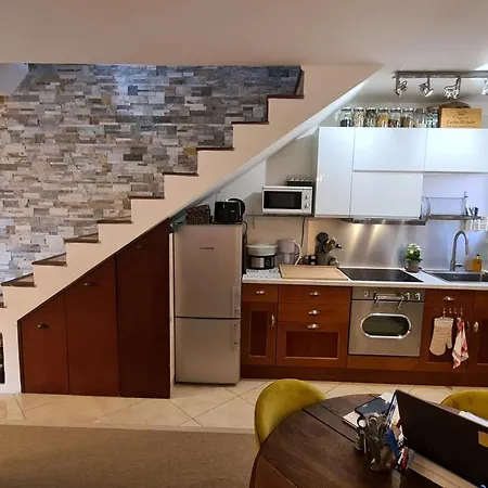 Nice Semi-detached House Of 50 M Hotel Saint-Laurent-du-Var